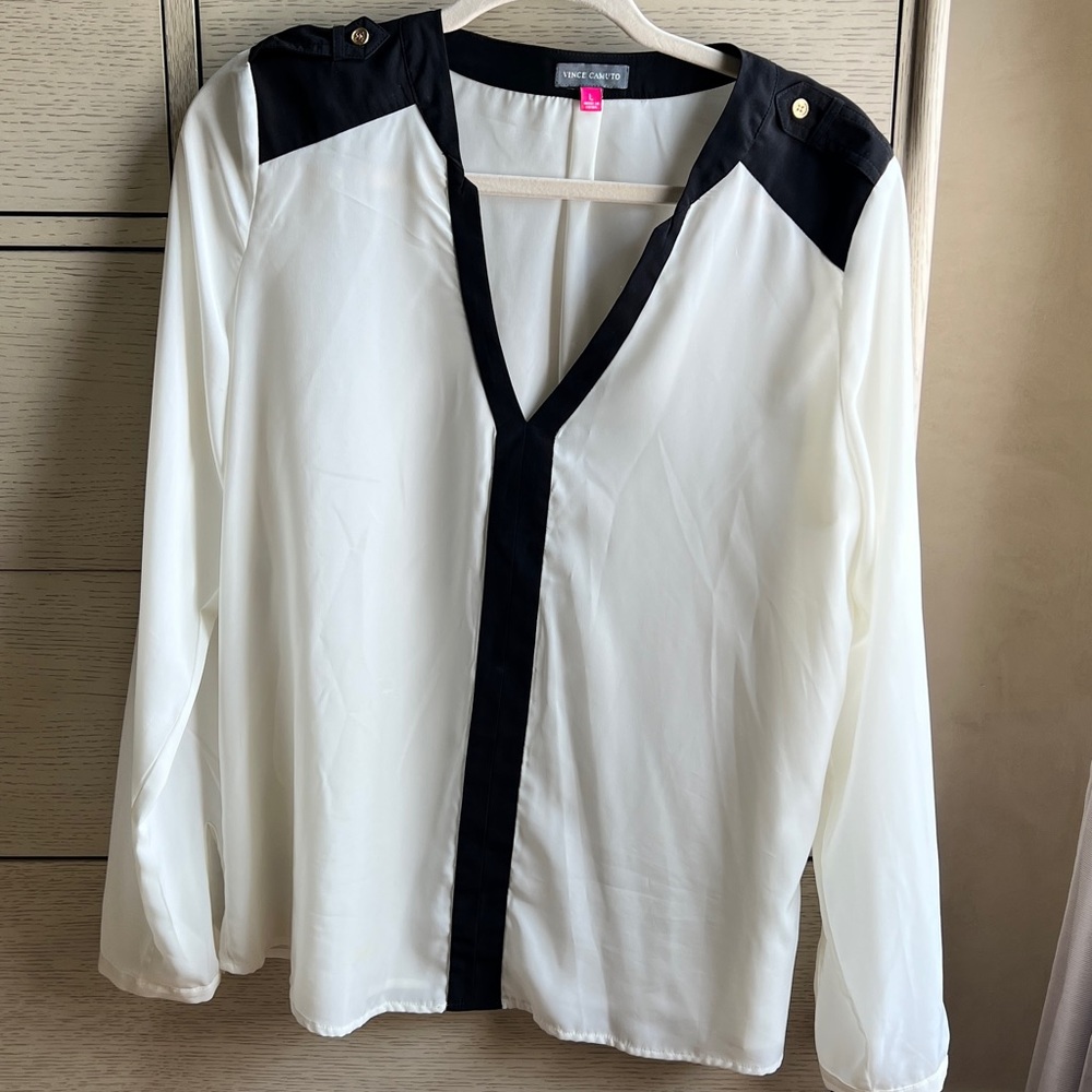 Vince Camuto long sleeve cream and black button down blouse
